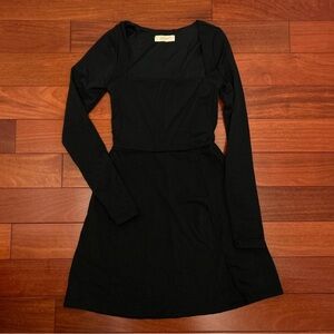 Elegant Black square neck  Long Sleeve Dress